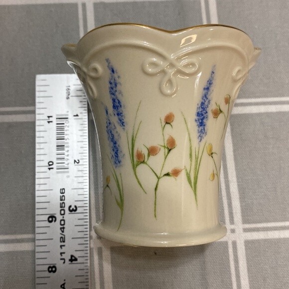 NIB Classic Lenox set of 3 Floral Votives w/ candles - Picture 10 of 10